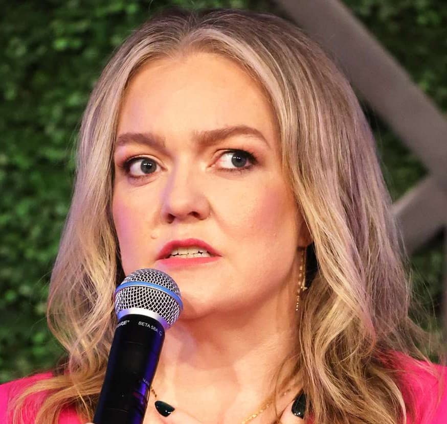 Colleen Hoover portrait